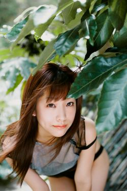 25岁的女高中生